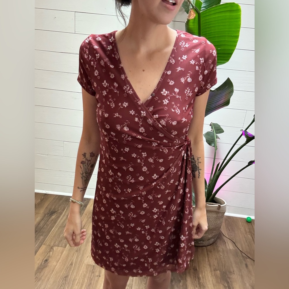 Rust floral Print Wrap Dress- Short Sleeve